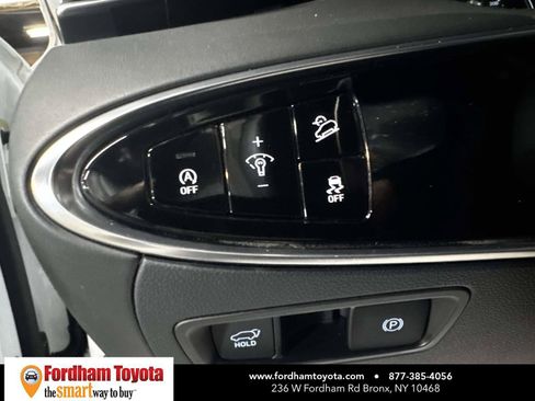 Used 2025 Genesis GV70 2.5T AWD/4WD image 21
