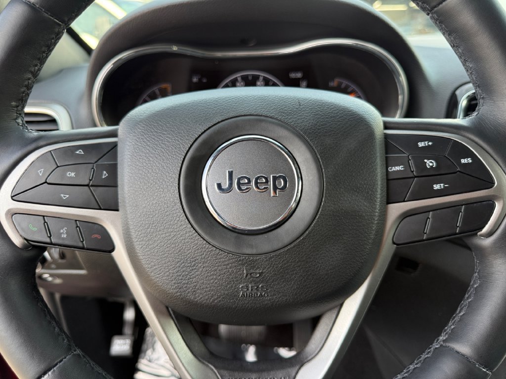 Used 2022 Jeep Grand Cherokee Laredo X AWD/4WD image 22