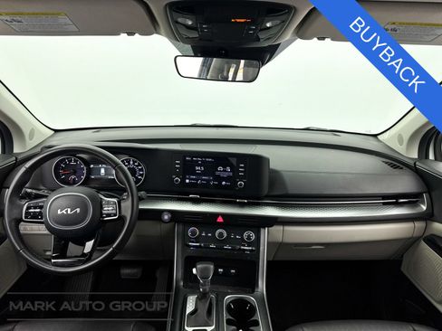 Used 2024 Kia Carnival LX FWD image 20
