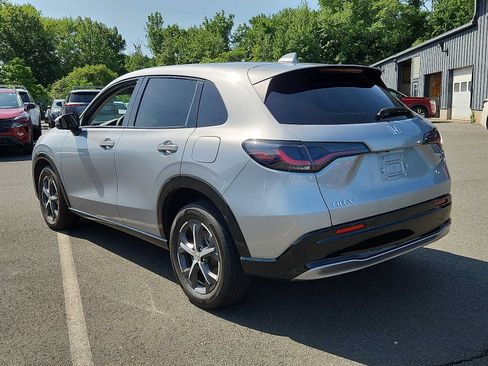 Used 2025 Honda HR-V EX-L image 6