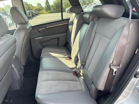 Used 2011 Hyundai Santa Fe SE FWD image 14