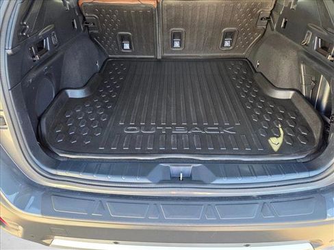 Used 2020 Subaru Outback Touring XT image 6