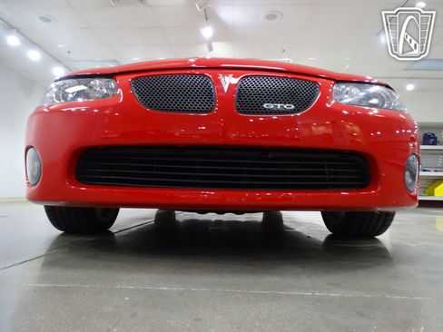 Used 2006 Pontiac GTO image 25