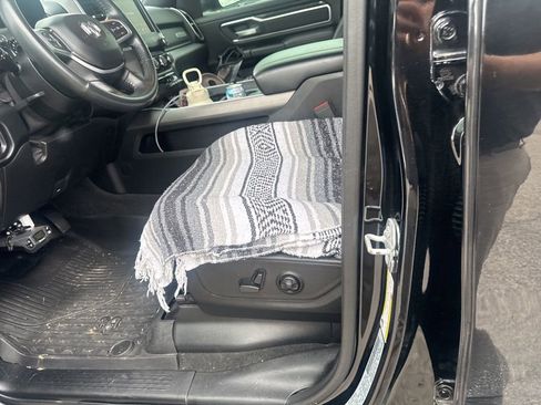 Used 2020 RAM 1500 Big Horn AWD/4WD image 29