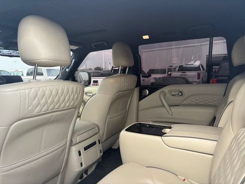 Used 2024 INFINITI QX80 Sensory w/ Cargo Package AWD/4WD image 9