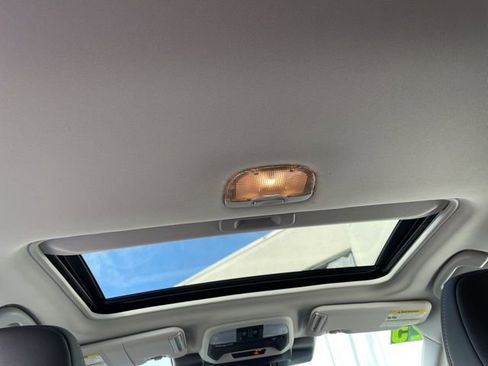 Used 2025 Subaru Crosstrek 2.5i Limited w/ Popular Package #4A image 28