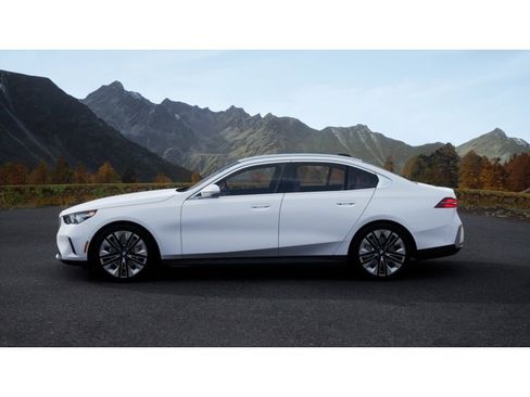 New 2026 BMW 530i image 4