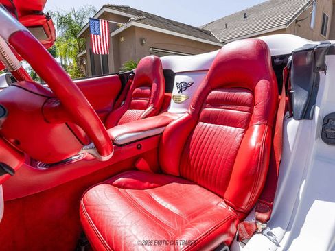 Used 2004 Chevrolet Corvette Convertible w/ Preferred Equipment Group RWD image 36