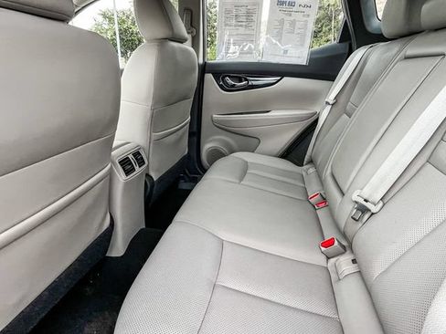 Used 2018 Nissan Rogue Sport SL w/ SL Premium Package AWD/4WD image 19