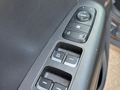 Used 2019 Kia Sportage LX AWD/4WD image 12