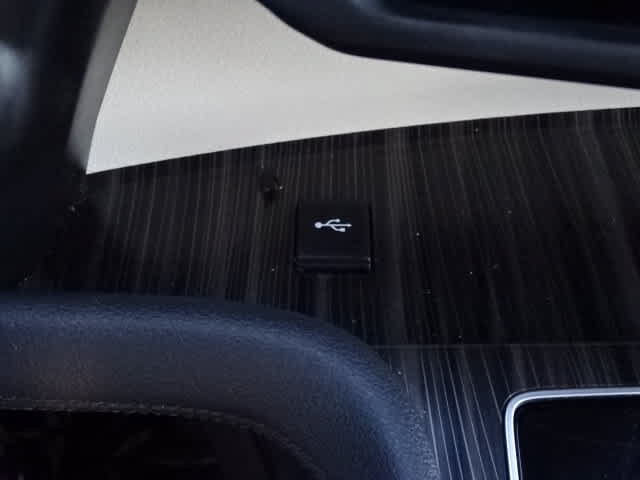 Used 2024 Toyota Sienna Platinum FWD image 31