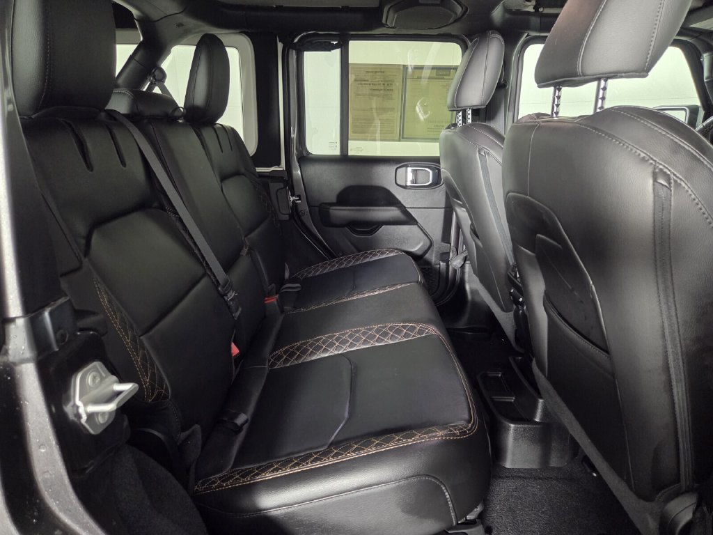 Used 2021 Jeep Wrangler Unlimited Sahara AWD/4WD image 50