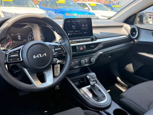 Used 2023 Kia Forte LXS FWD image 17