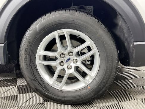 Used 2025 Ford Explorer Active image 36