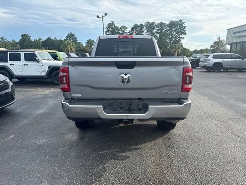 Used 2024 RAM 2500 Tradesman w/ Chrome Appearance Group AWD/4WD image 4