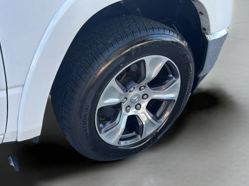 Used 2022 RAM 1500 Laramie AWD/4WD image 37