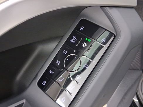 New 2025 Audi Q5 Premium Plus image 12