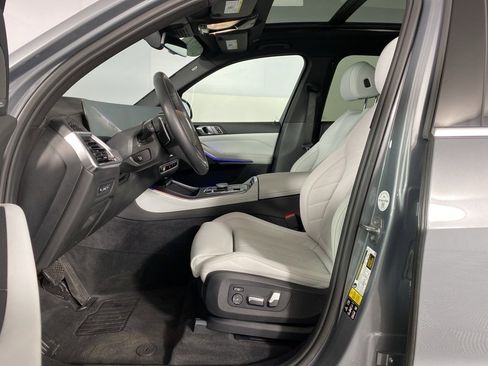 Certified 2024 BMW X5 xDrive40i w/ Premium Package image 9