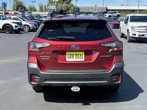 Used 2022 Subaru Outback Premium AWD/4WD image 7