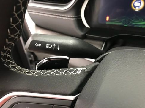 New 2025 Jeep Grand Cherokee Limited 4xe w/ Luxury Tech Group II image 15