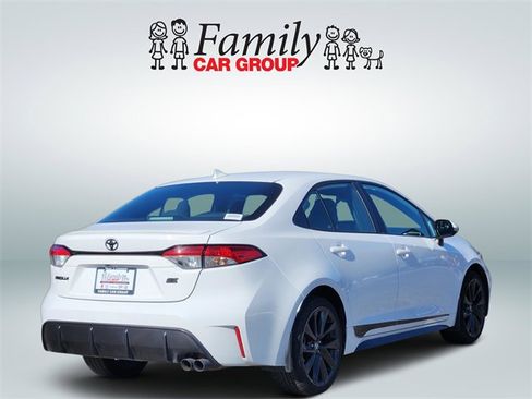 Certified 2023 Toyota Corolla SE image 4