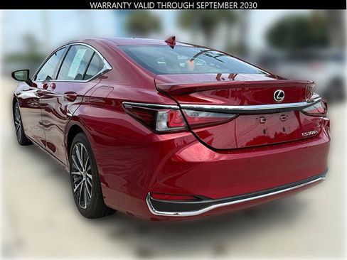 Used 2025 Lexus ES 300h w/ Premium Package FWD image 7