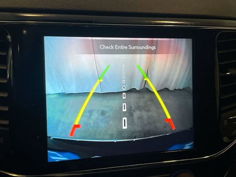 Used 2022 Jeep Grand Cherokee Limited image 17