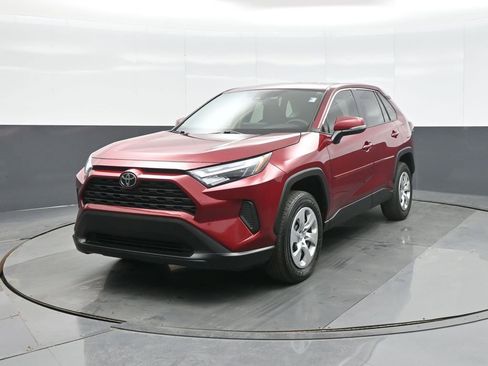 Certified 2024 Toyota RAV4 LE image 5