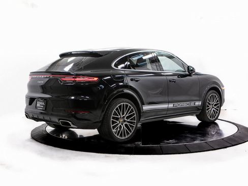 Certified 2022 Porsche Cayenne image 7