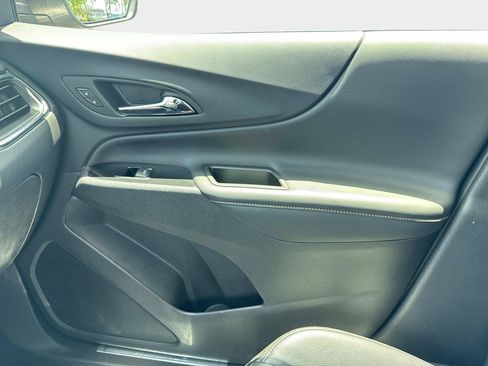 Used 2024 Chevrolet Equinox Premier FWD image 22