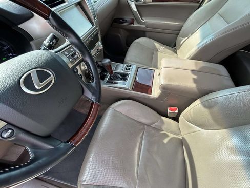 Used 2016 Lexus GX 460 w/ Premium Package AWD/4WD image 10