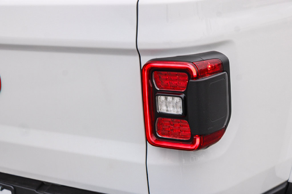 New 2026 Jeep Gladiator Mojave AWD/4WD image 10