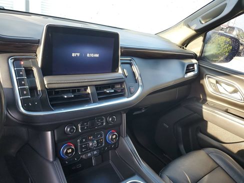 Used 2021 Chevrolet Tahoe Z71 w/ Luxury Package AWD/4WD image 24