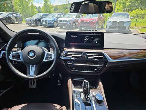 Certified 2023 BMW M550i xDrive w/ Dynamic Handling Package AWD/4WD image 12