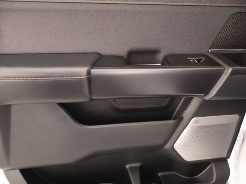 Used 2022 Ford F150 Raptor w/ Equipment Group 801A High AWD/4WD image 19