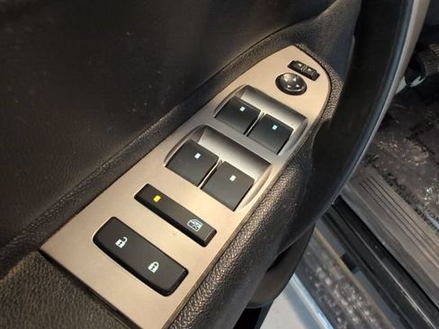 Used 2011 Chevrolet Silverado 1500 LT w/ All-Star Edition AWD/4WD image 13