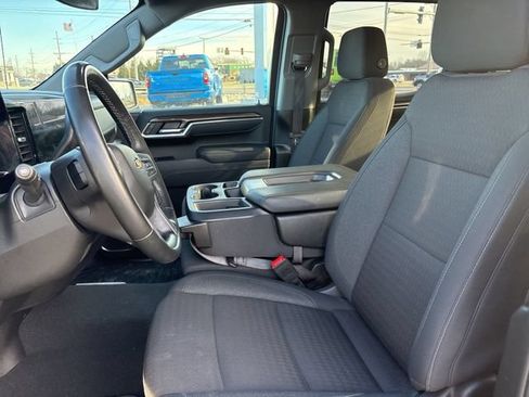 Used 2025 Chevrolet Silverado 1500 LT AWD/4WD image 4