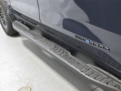 New 2026 Chevrolet Silverado EV Trail Boss w/ Premium Package image 3