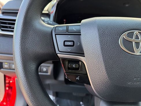 Used 2025 Toyota Camry LE FWD image 21