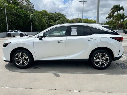 Certified 2025 Lexus RX 350 Premium w/ Accessory Package (Z1) image 4