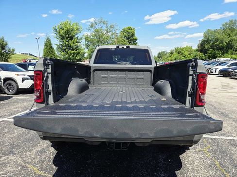 New 2026 RAM 3500 Big Horn AWD/4WD image 9