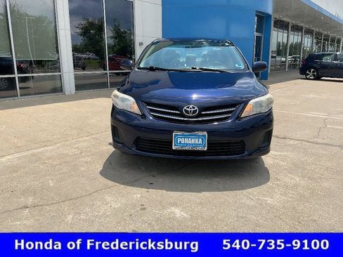 Used 2013 Toyota Corolla LE FWD image 9