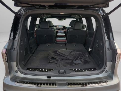 Certified 2025 INFINITI QX80 Autograph w/ Autograph Exterior Package image 32