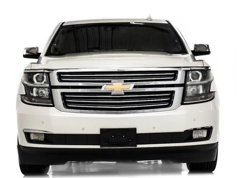 Used 2015 Chevrolet Suburban LTZ image 7