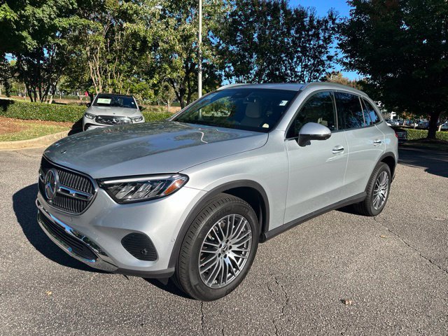 Certified 2026 Mercedes-Benz GLC 300 image 1