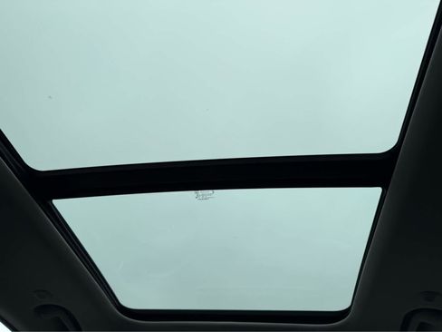 Used 2023 Jeep Grand Cherokee 4WD 4xe image 28