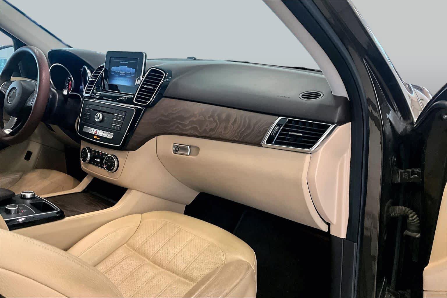 Used 2018 Mercedes-Benz GLE 350 image 17