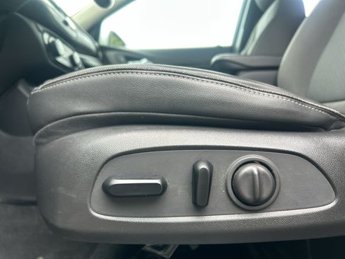 Used 2022 Buick Encore GX Select w/ Safety Package II AWD/4WD image 15