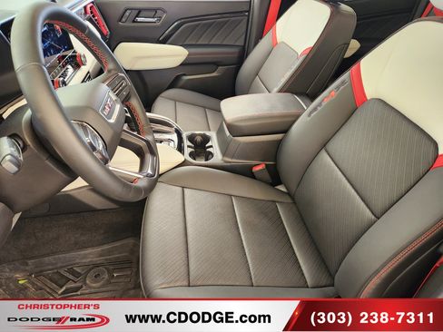 Used 2026 GMC Canyon AT4X AWD/4WD image 15