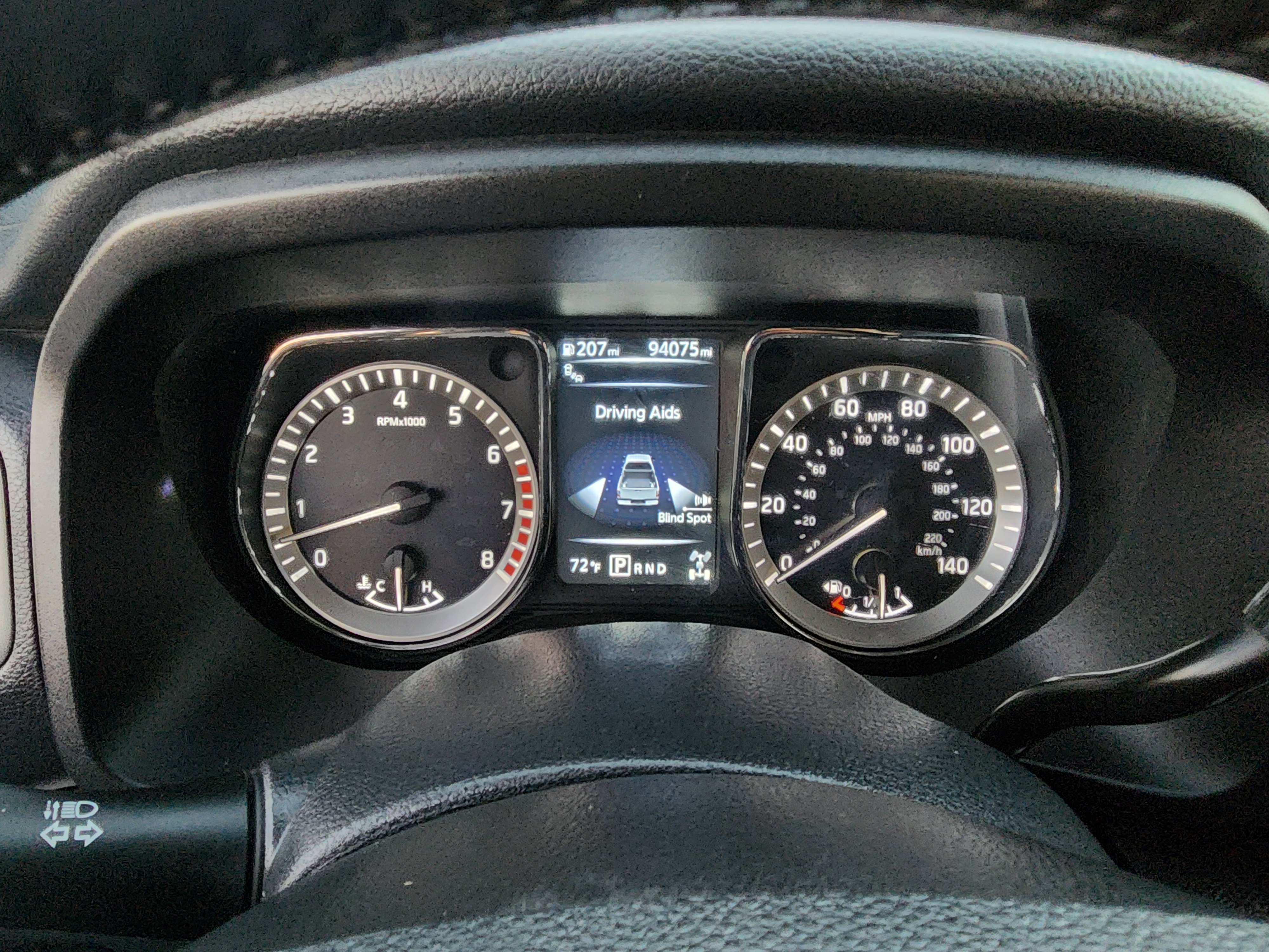 Used 2018 Nissan Titan SV w/ SV Convenience Package AWD/4WD image 33